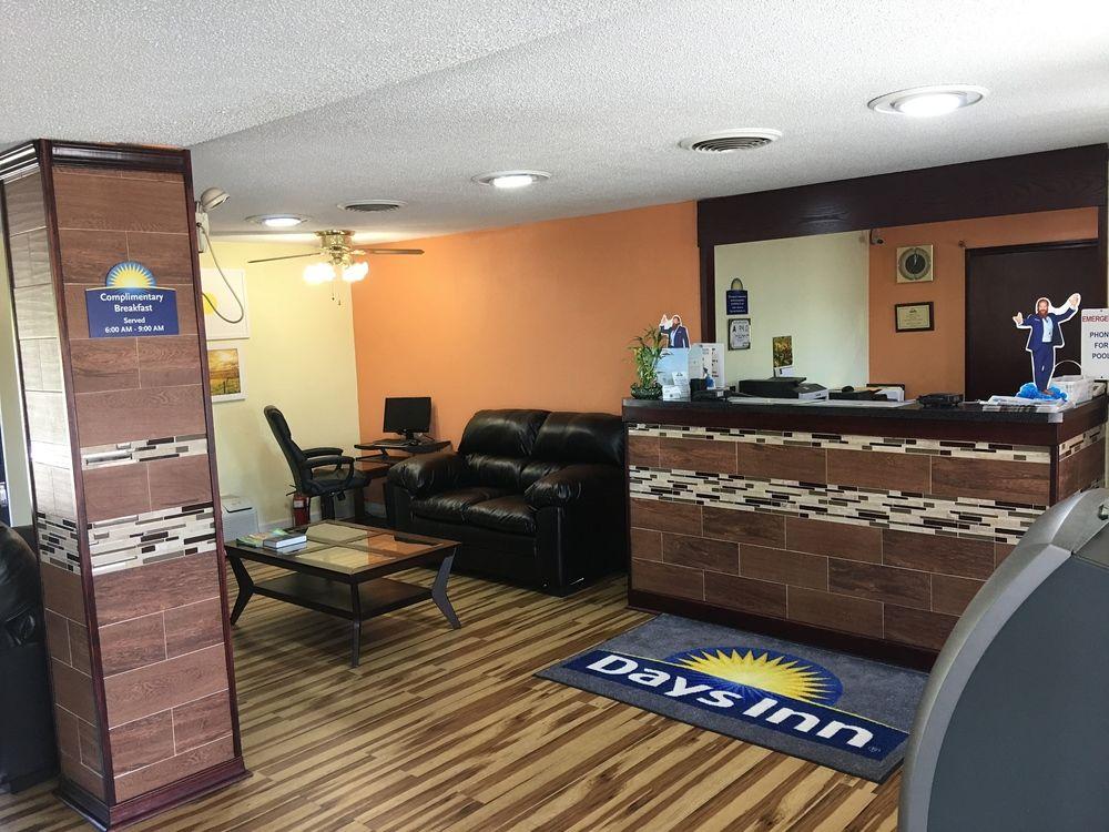 Days Inn By Wyndham Statesville Extérieur photo