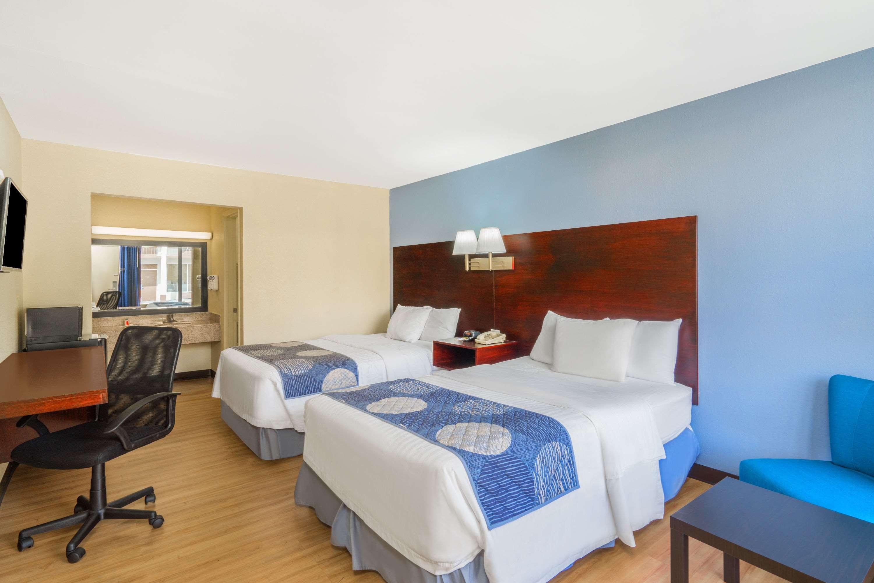 Days Inn By Wyndham Statesville Extérieur photo