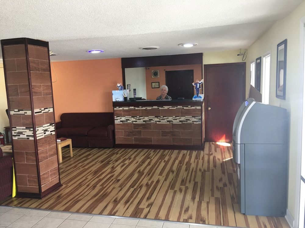 Days Inn By Wyndham Statesville Extérieur photo