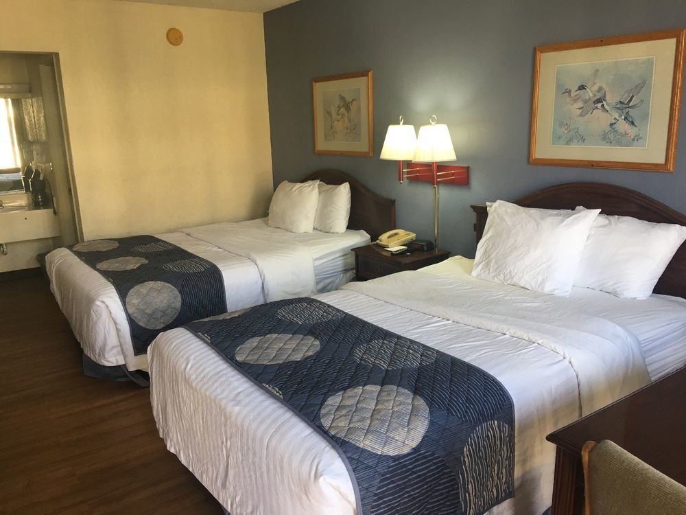 Days Inn By Wyndham Statesville Extérieur photo