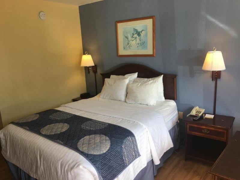 Days Inn By Wyndham Statesville Extérieur photo