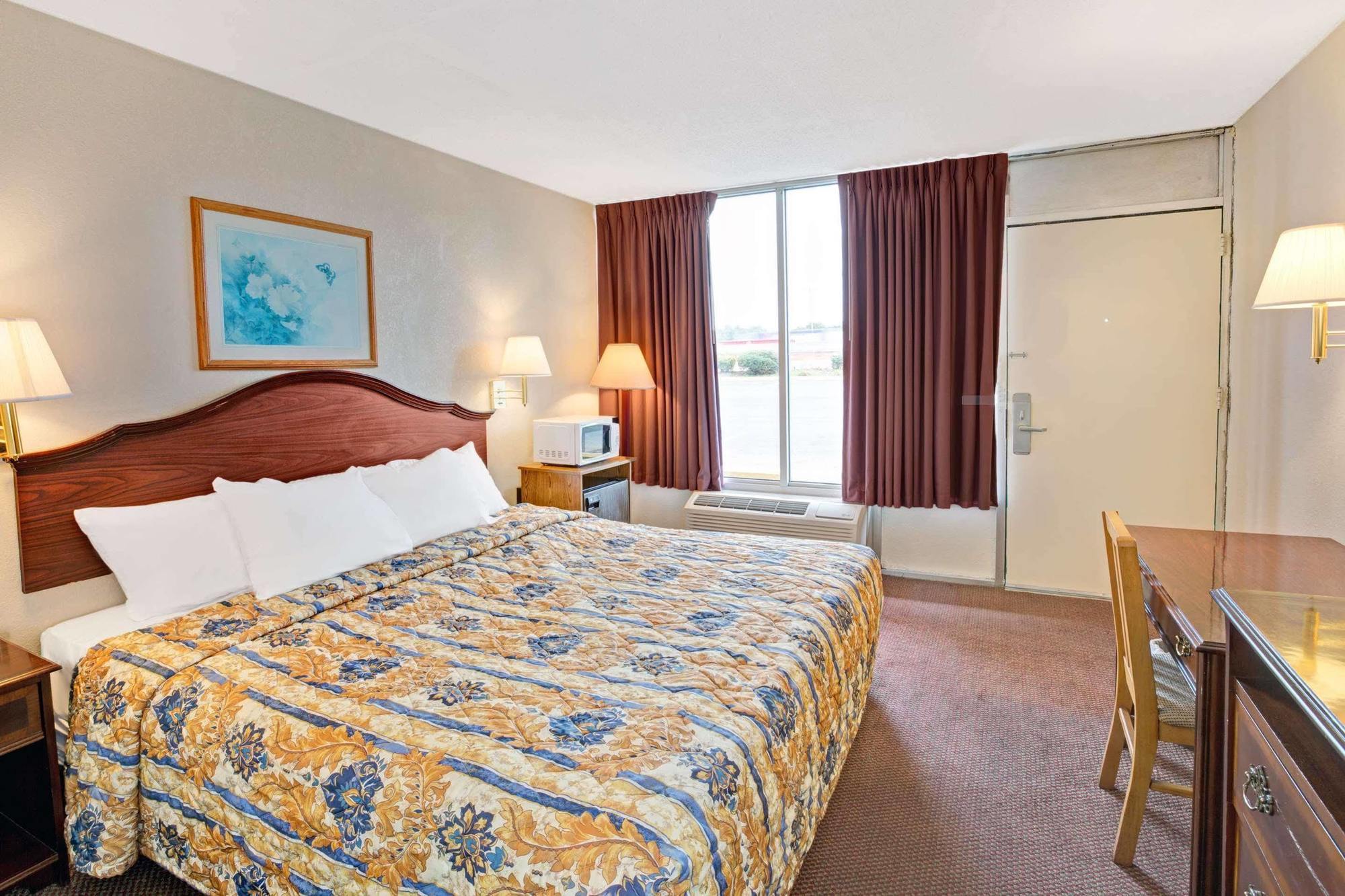 Days Inn By Wyndham Statesville Extérieur photo