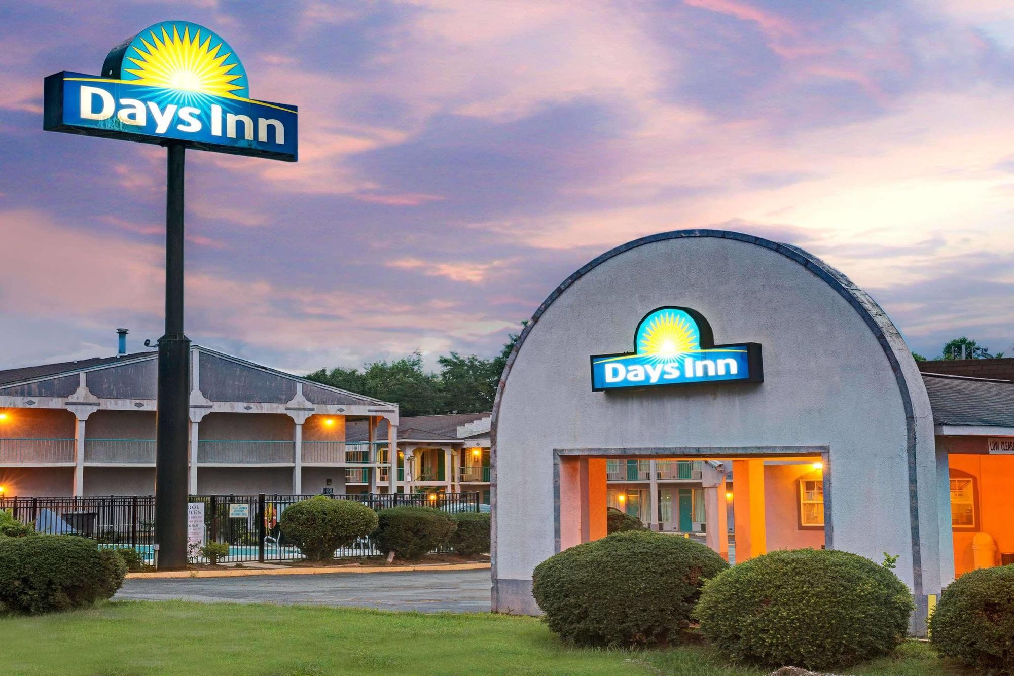 Days Inn By Wyndham Statesville Extérieur photo